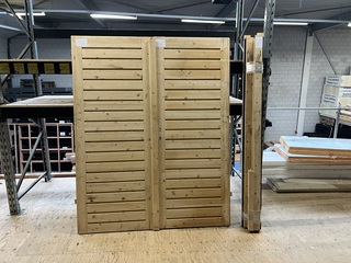 Vuren dubbel deurkozijn, incl. meerpuntsluiting Hillhout